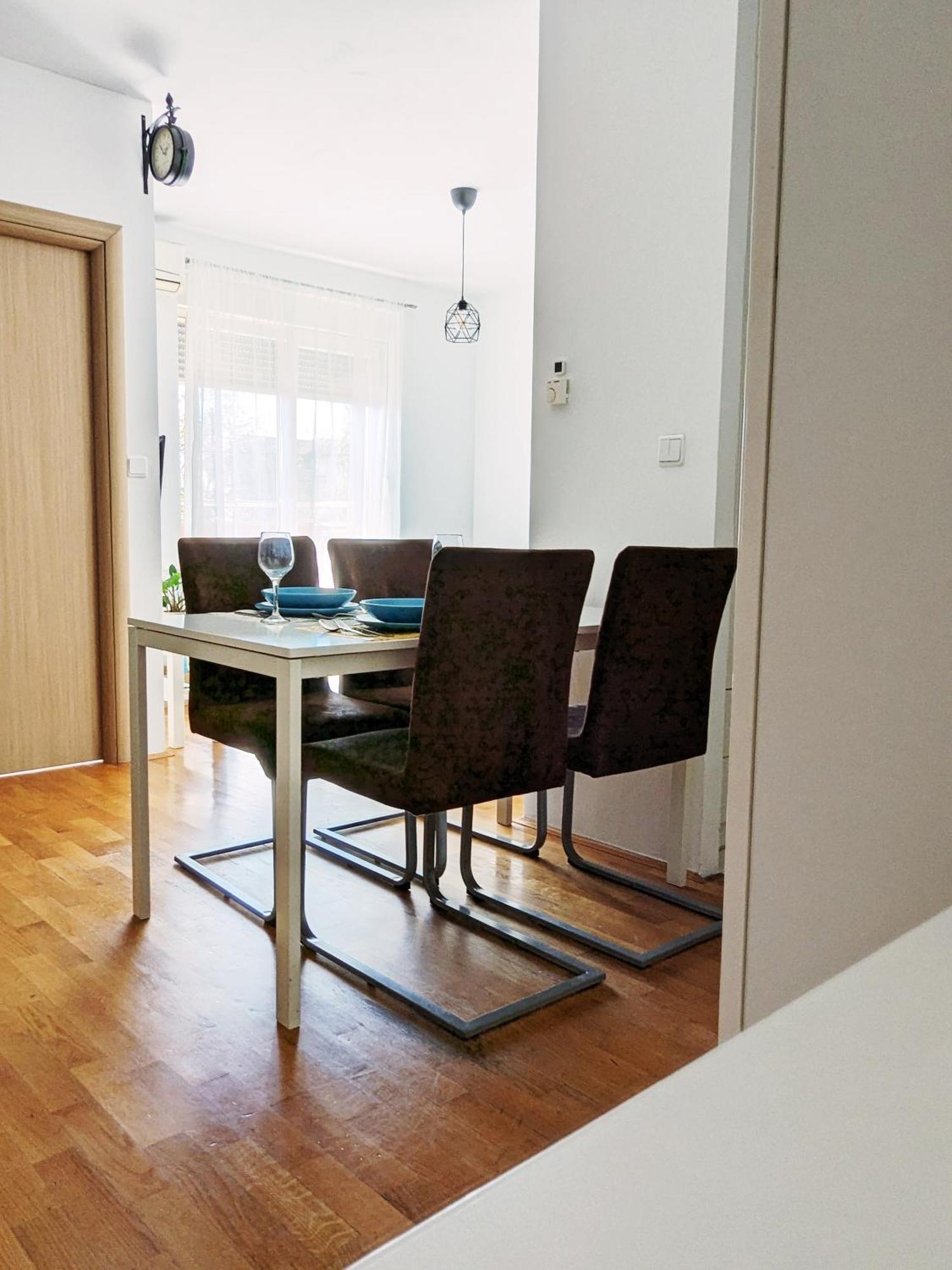 Doma-Lu Apartment-Near Airport And Highway- Free Parking Velika Mlaka Eksteriør billede