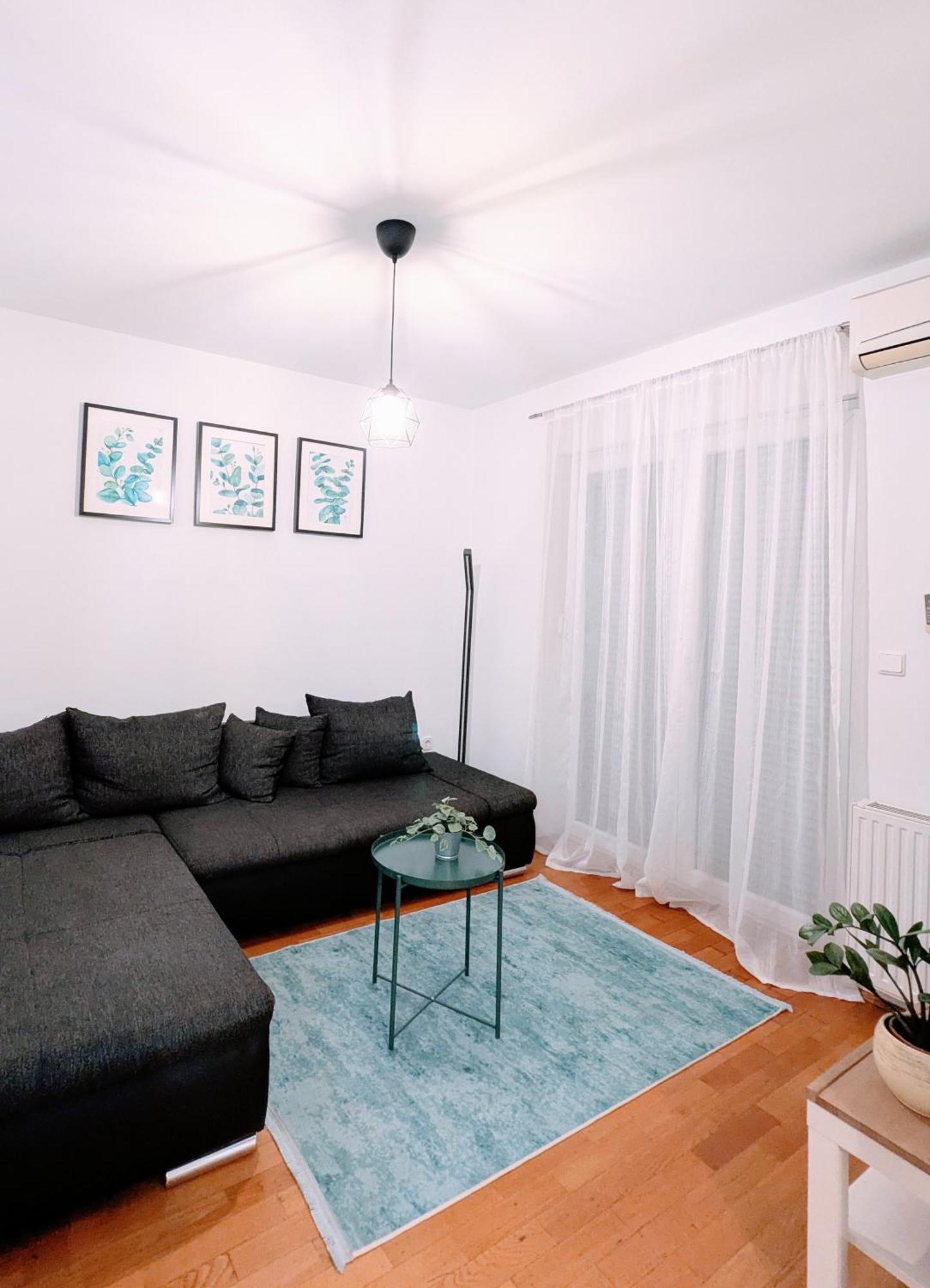 Doma-Lu Apartment-Near Airport And Highway- Free Parking Velika Mlaka Eksteriør billede
